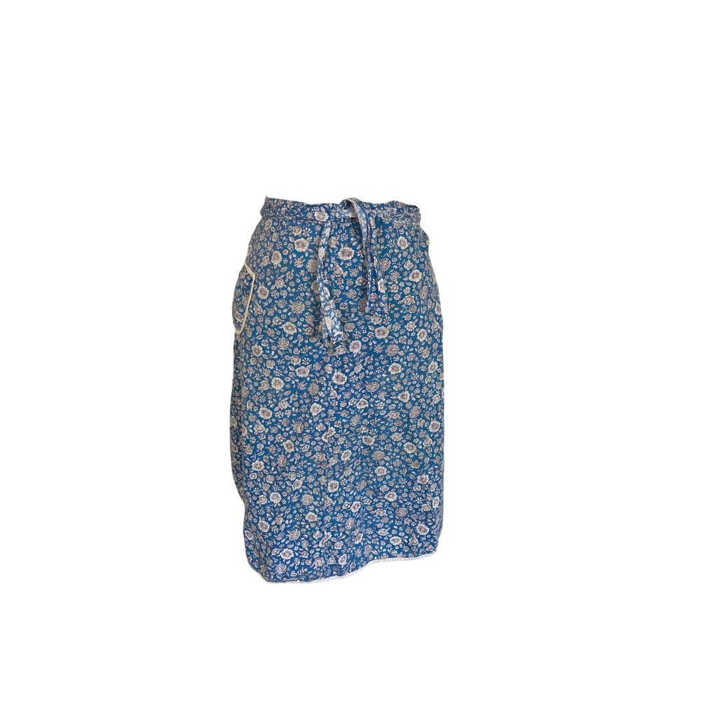 Vintage Style Blue Floral Half Apron with Pocket and White Piping Trim